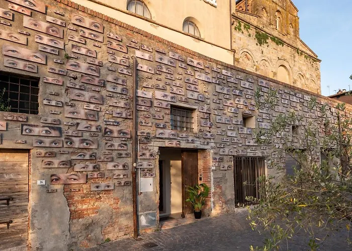 The Eyes Of Διαμέρισμα *